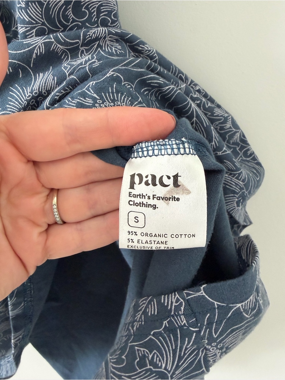 Pact Organic Fit & Flare Crossover Back Cap Sleeve Blue Floral Bouquet Blooms S - Picture 6 of 9